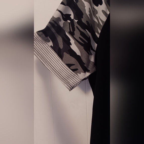 3X T-shirt by Southern Stitch Casual Vacay EUC - Picture 4 of 4